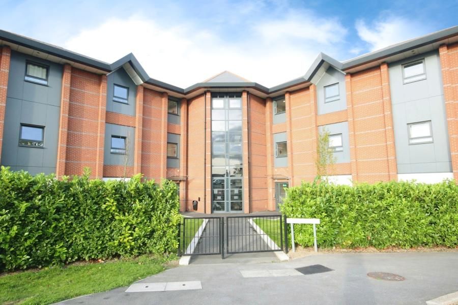 Property photo 1 of 8