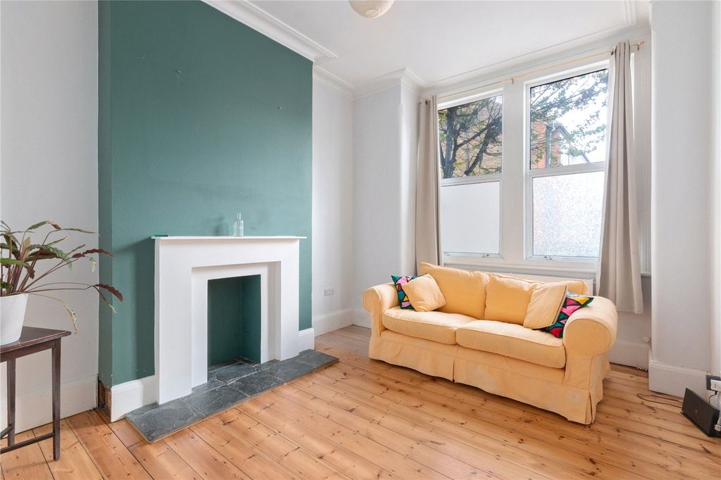 Property photo 1 of 10 Picture No. 02