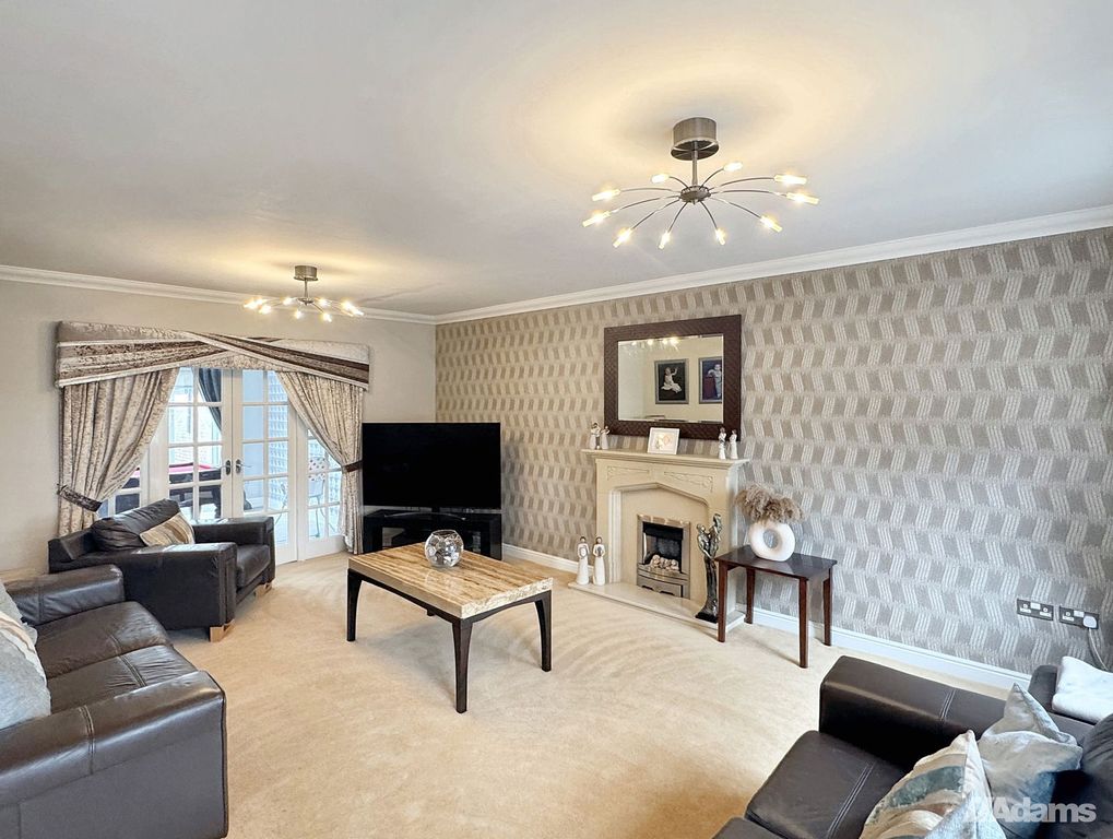 Property photo 3 of 43