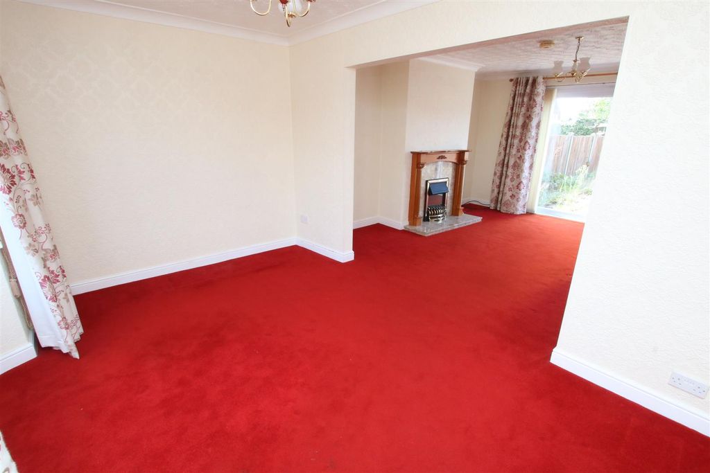 Property photo 3 of 17 Open Plan Lounge &amp; Dining Room