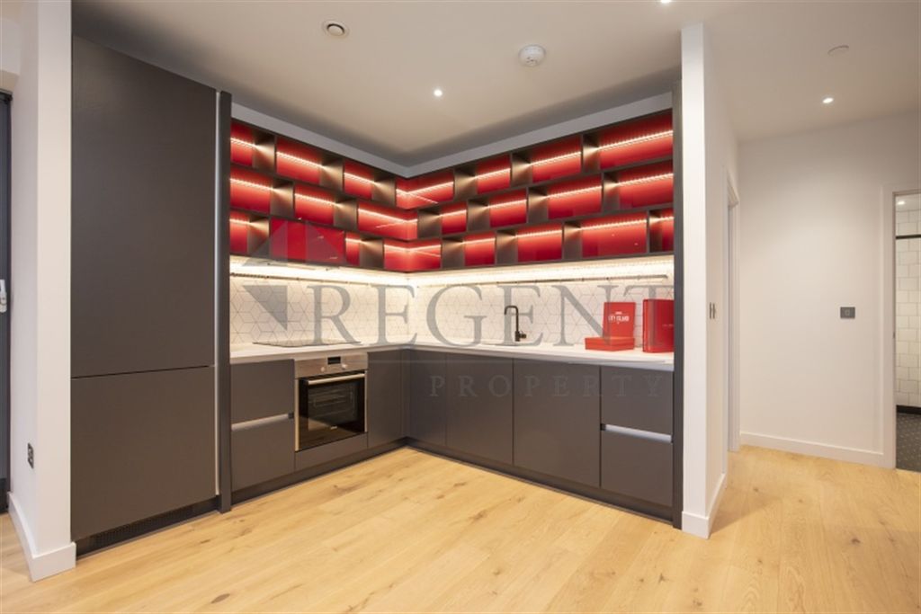 Property photo 2 of 9 Kitchen