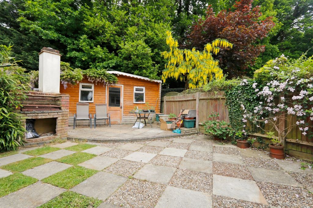 Property photo 2 of 14 4138854
