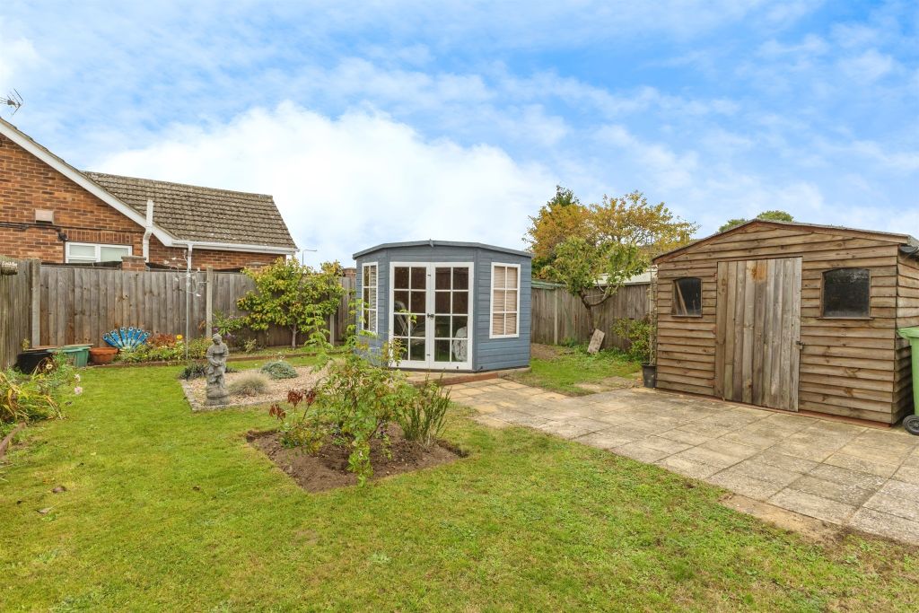 Property photo 2 of 17