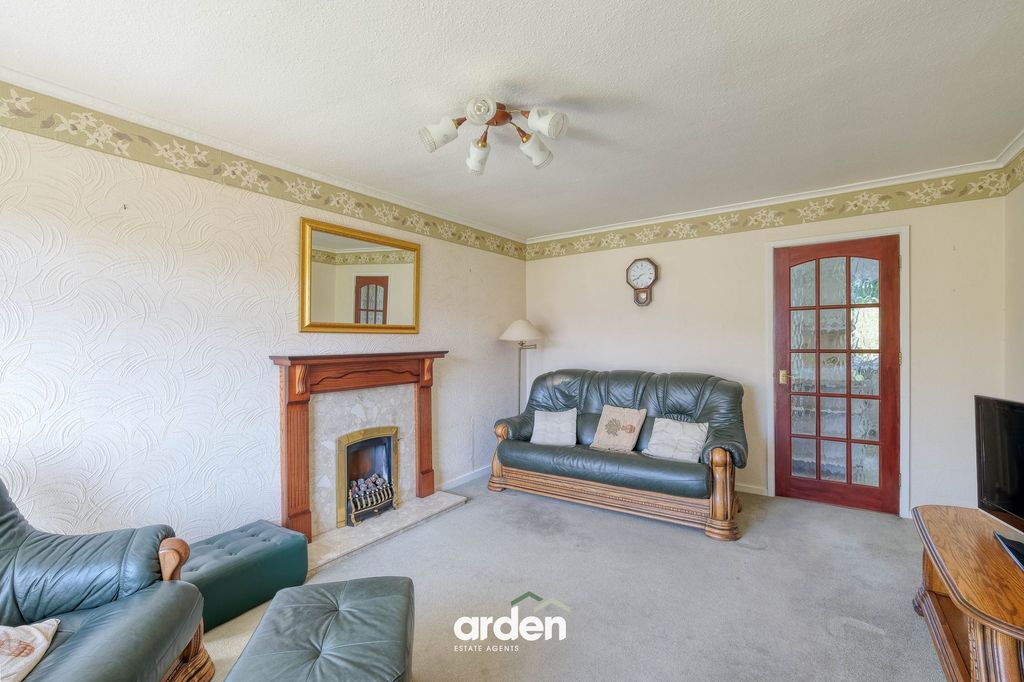 Property photo 2 of 19