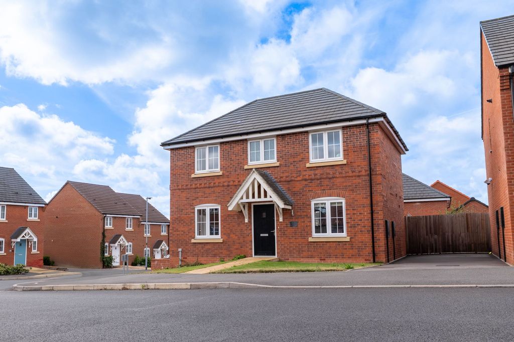 Property photo 1 of 25