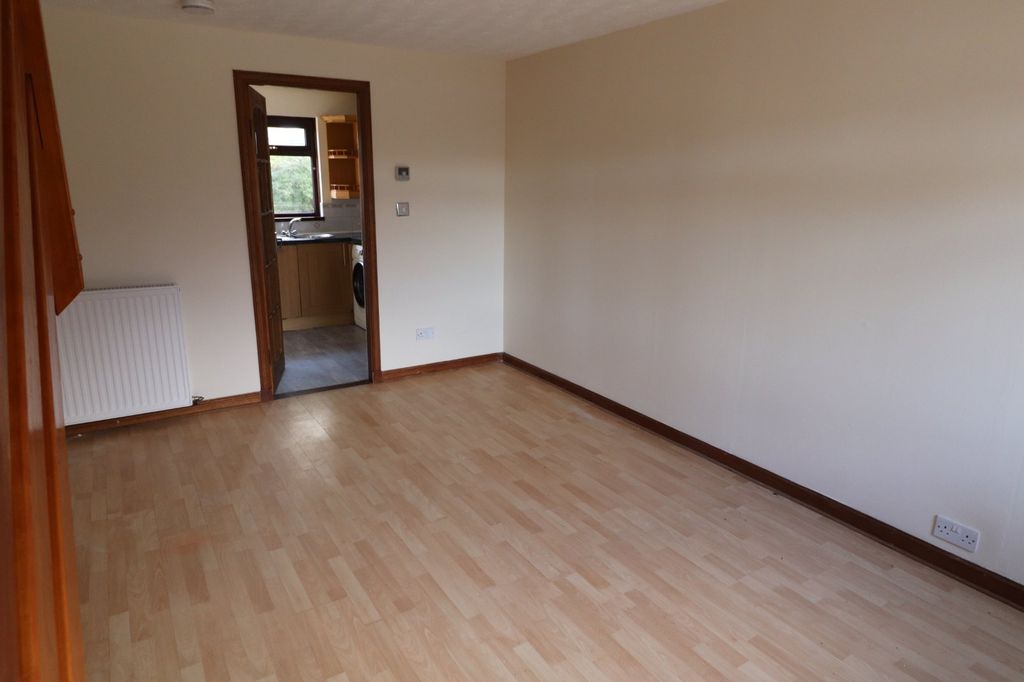 Property photo 2 of 12 Photo 2