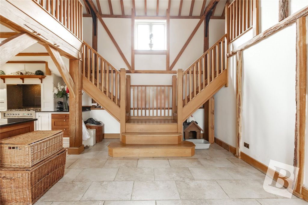 Property photo 2 of 19 Picture No. 15