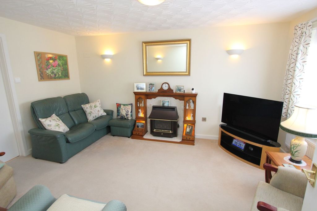 Property photo 3 of 22