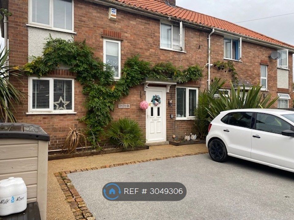 Property photo 2 of 14