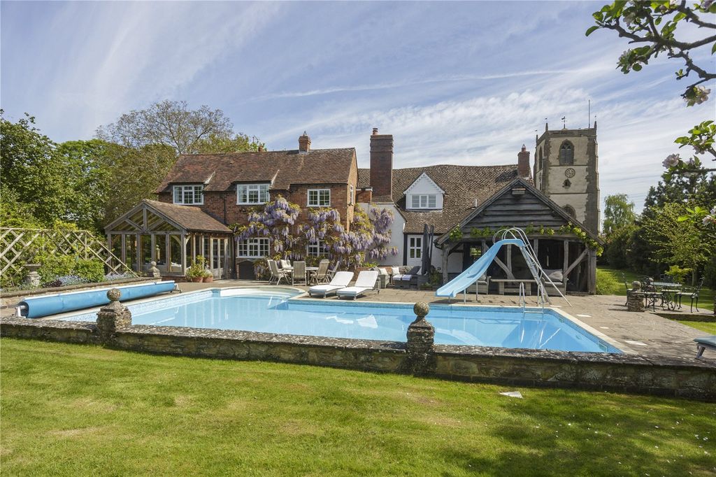 Property photo 2 of 36 Swimming Pool