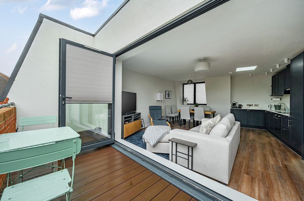 Property photo 2 of 22 1467853-23-6A2024...