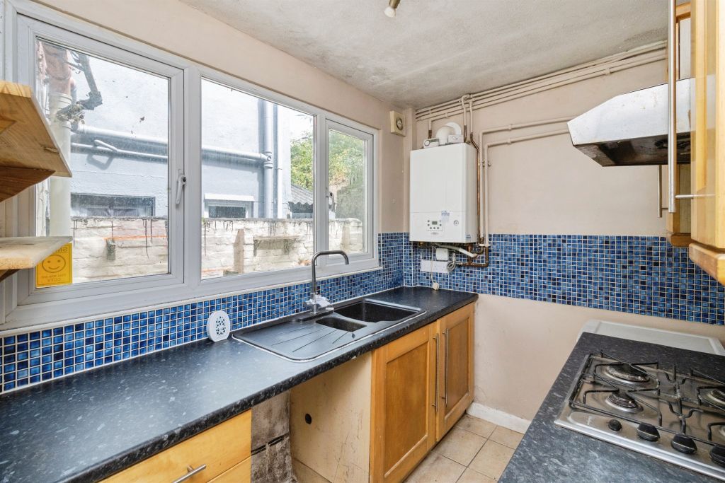 Property photo 3 of 17