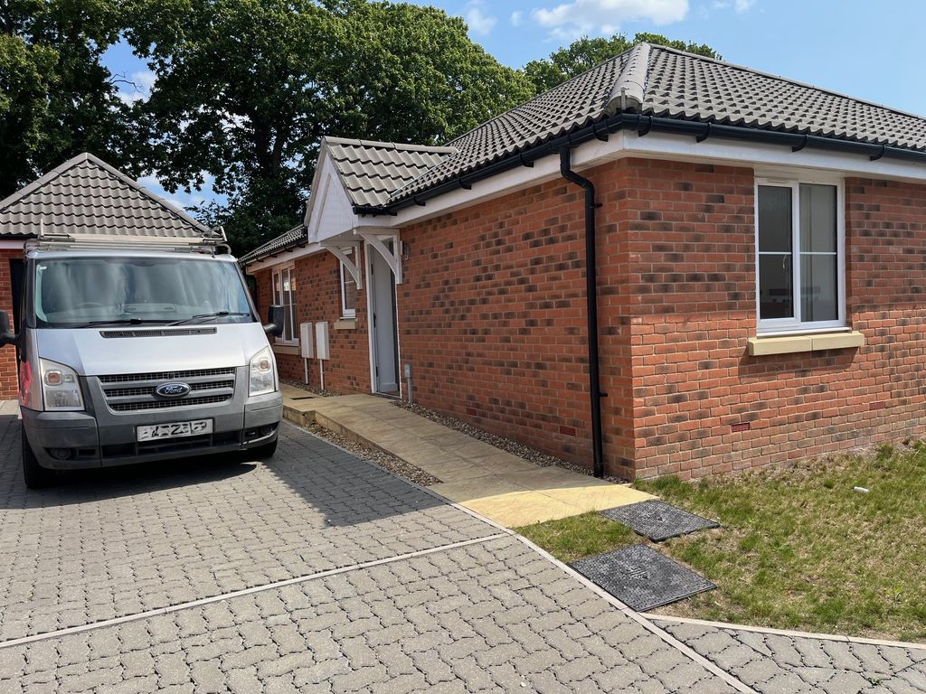 Property photo 1 of 10 Exterior