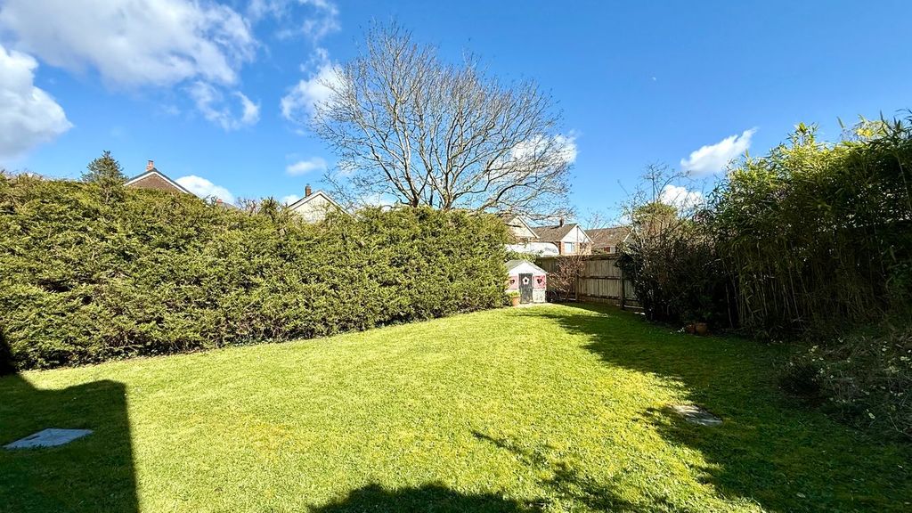 Property photo 3 of 21