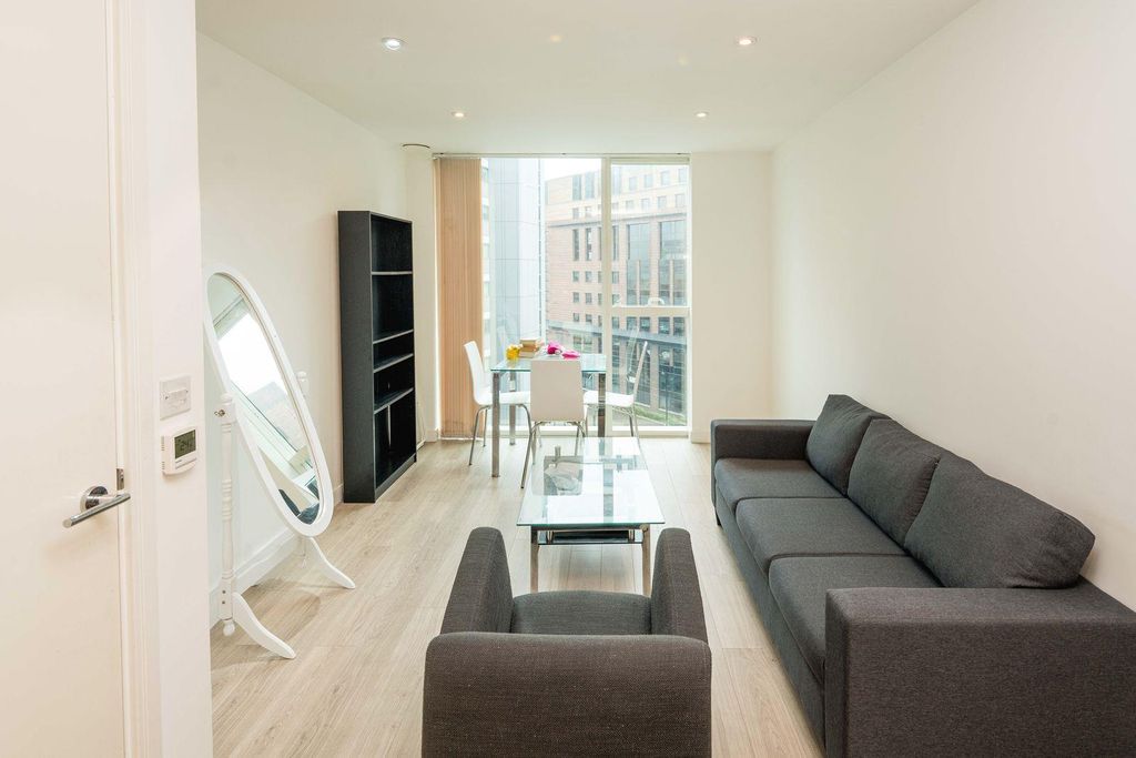 Property photo 2 of 8 Scqh3Stw.Jpeg