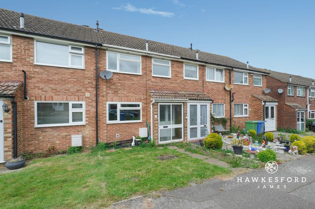 Property photo 1 of 10 Watsons Hill, Sittingbourne - Front