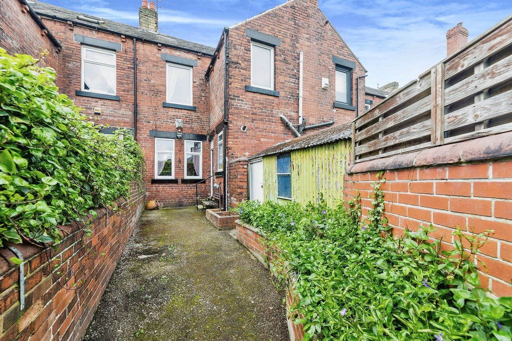 Property photo 2 of 3