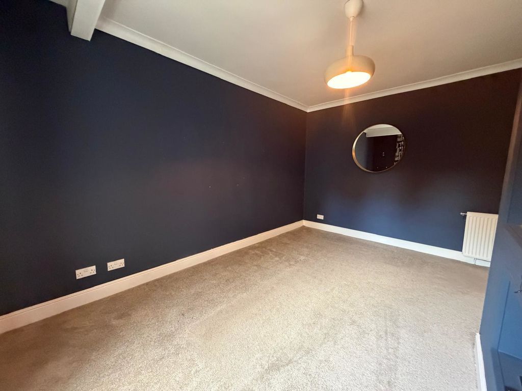 Property photo 3 of 15 Photo 12