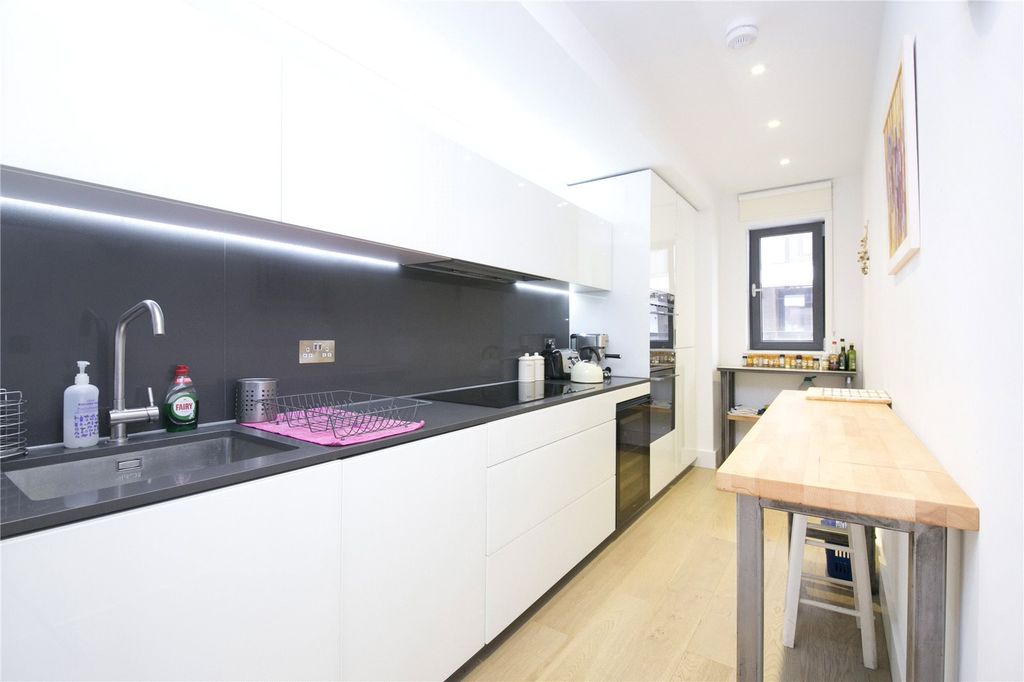Property photo 2 of 10 Open Plan Living
