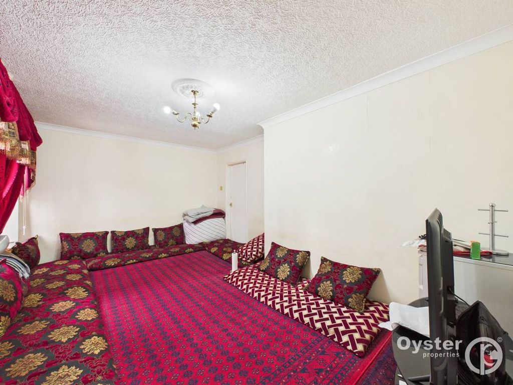 Property photo 2 of 7 Reception