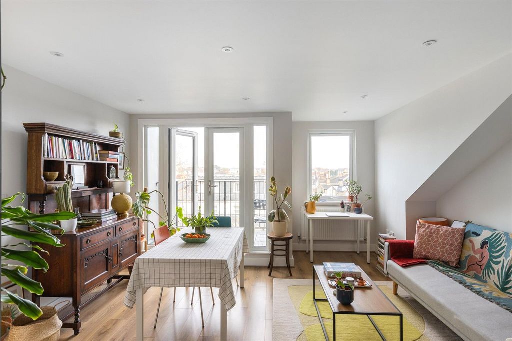 Property photo 2 of 16 Picture No. 06