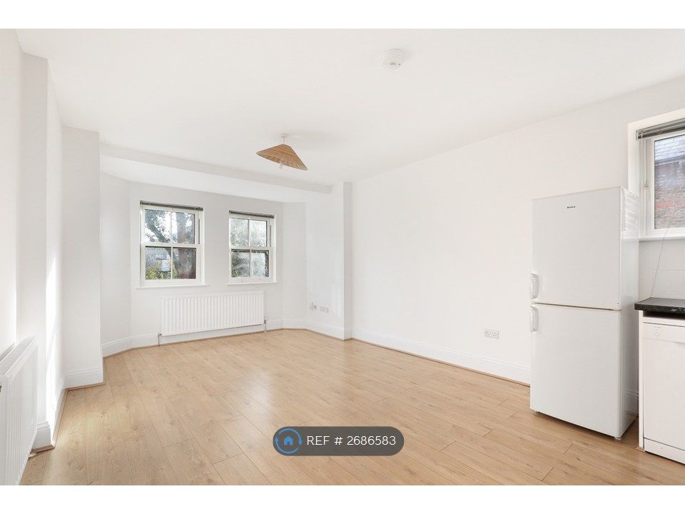 Property photo 2 of 9 Living Room