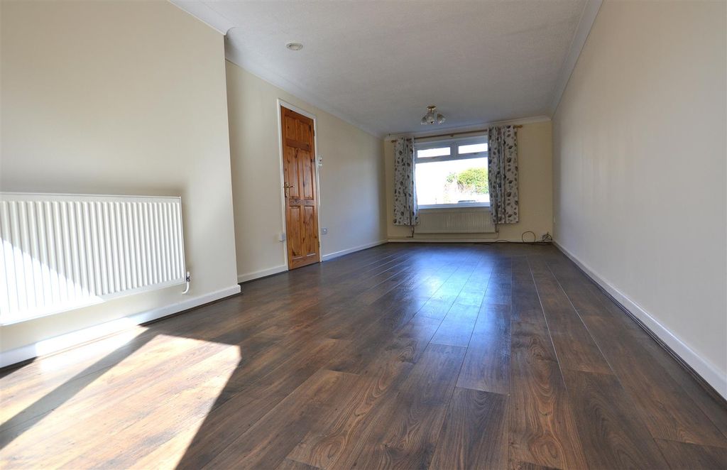 Property photo 3 of 20 Lounge/Diner