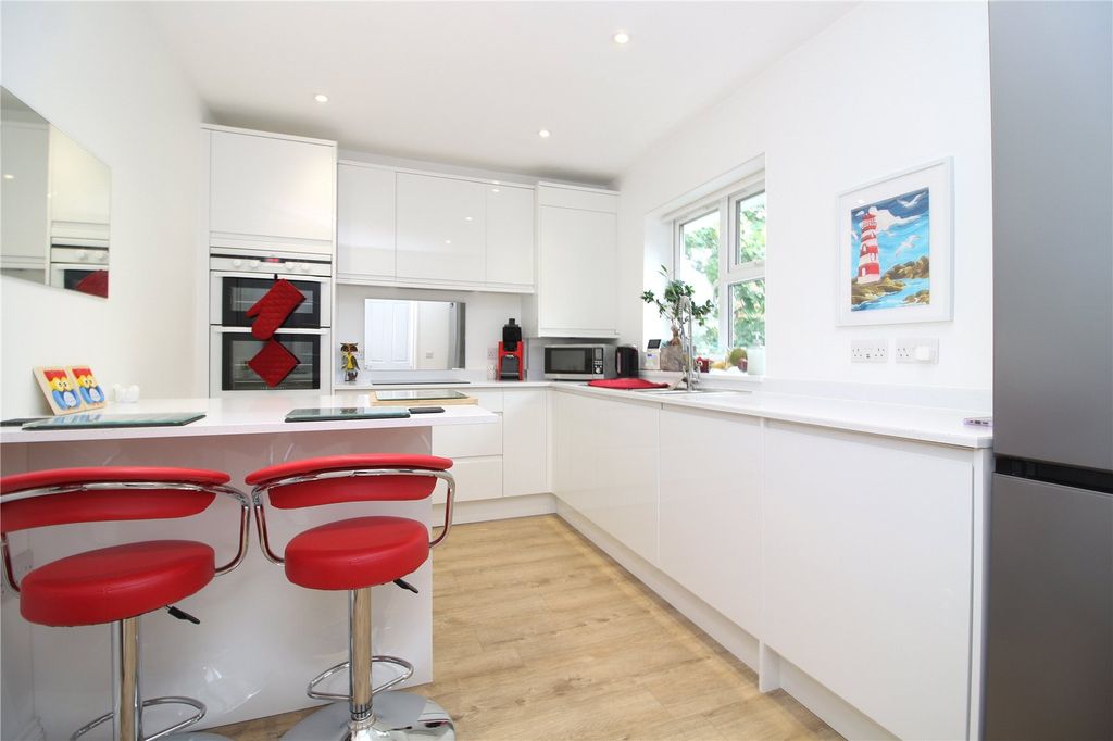 Property photo 2 of 17 Picture No. 03