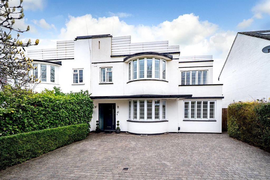 Property photo 1 of 28 Front.Jpg