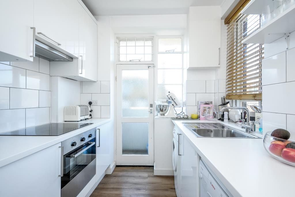 Property photo 2 of 9 Internal View