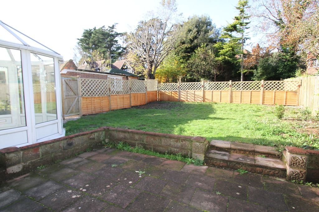 Property photo 2 of 16