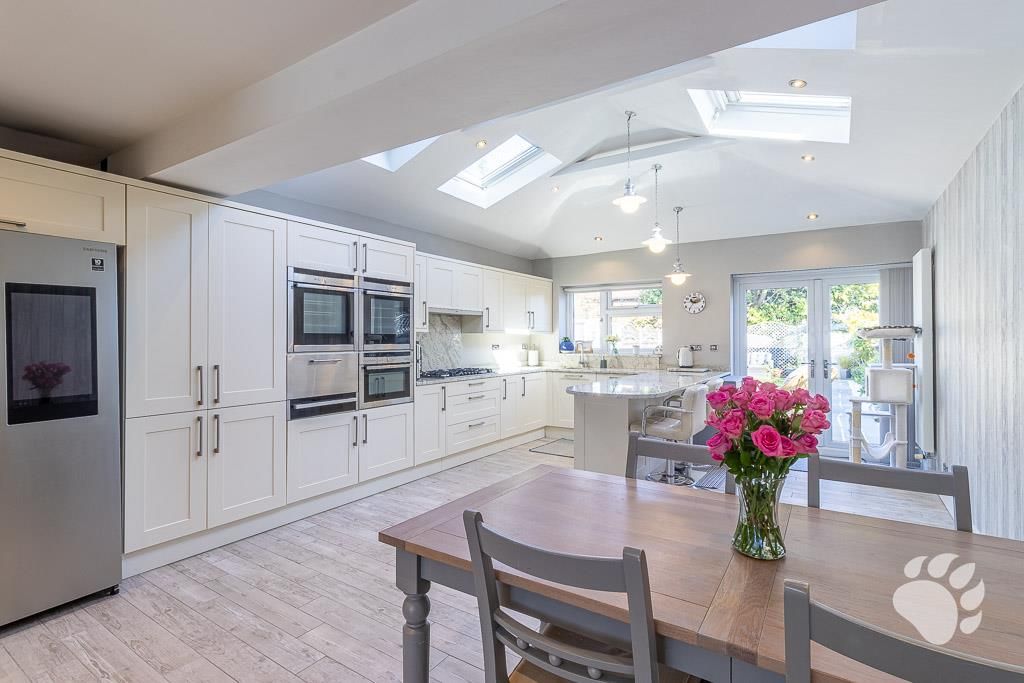 Property photo 3 of 28 Kitchen/Lounge/Diner