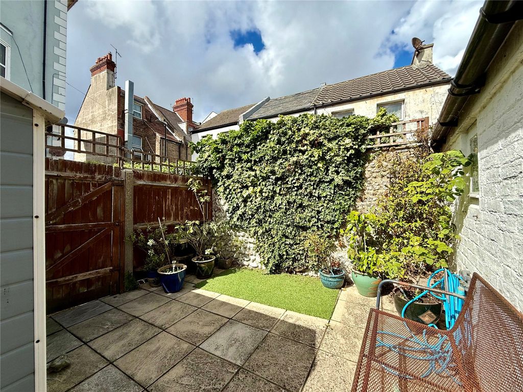 Property photo 3 of 15 Picture No. 09
