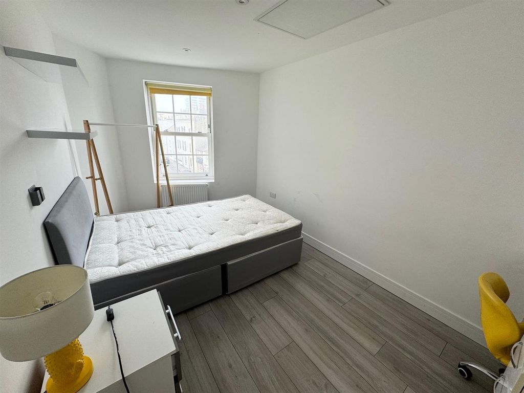 Property photo 2 of 8 Img_5117.Jpeg