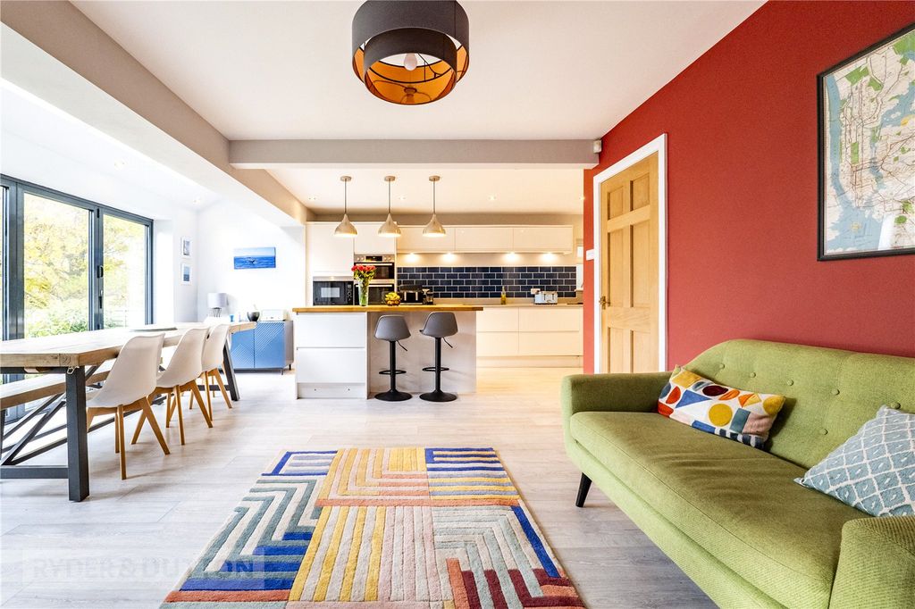 Property photo 2 of 27 Living Dining Kitch