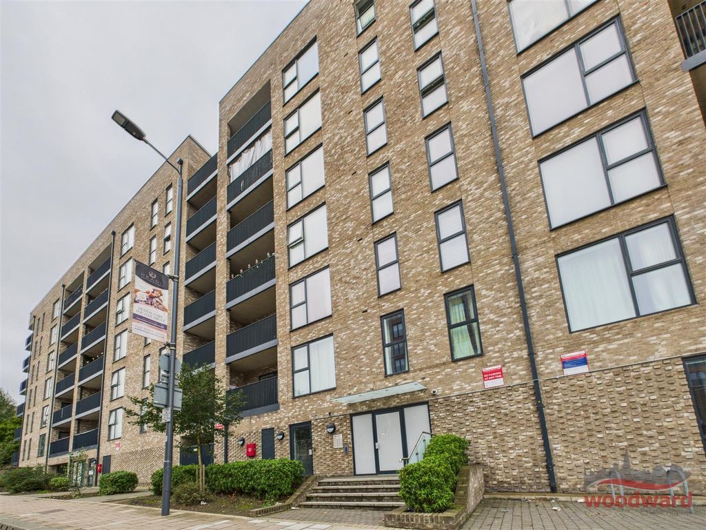 Property photo 1 of 9 Front