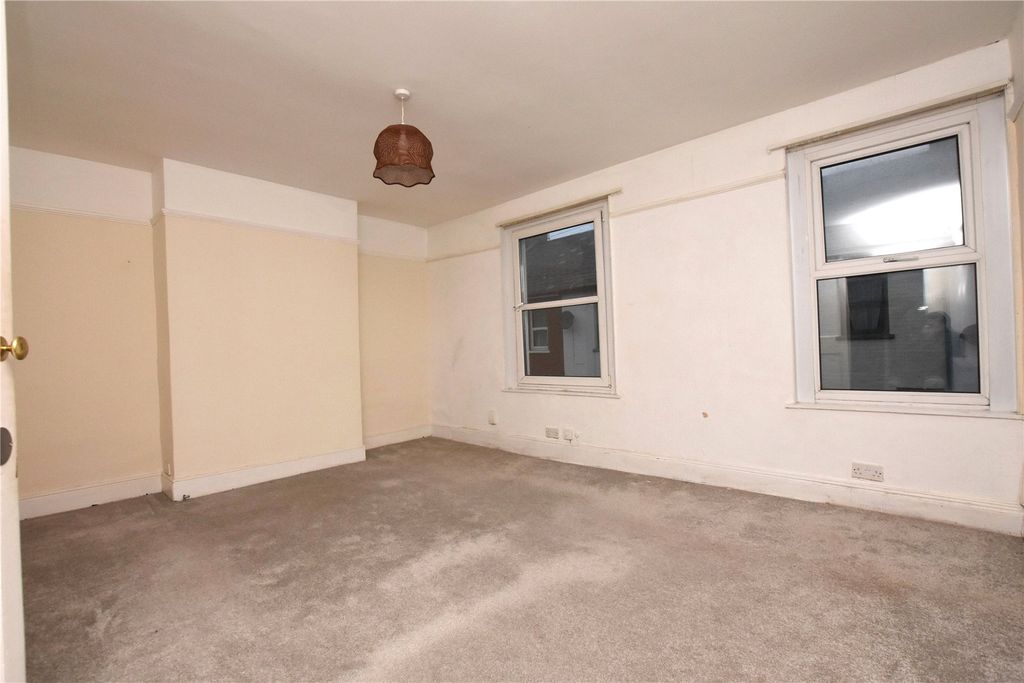 Property photo 3 of 11 Picture No. 21