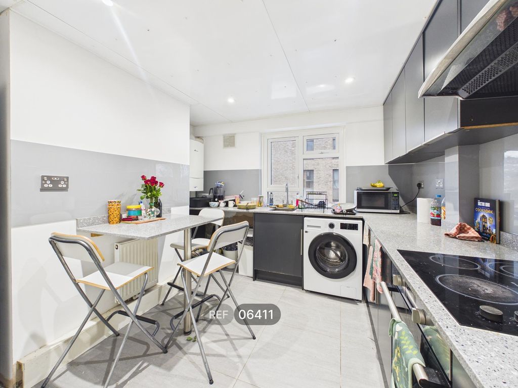 Property photo 1 of 15 Kitchen