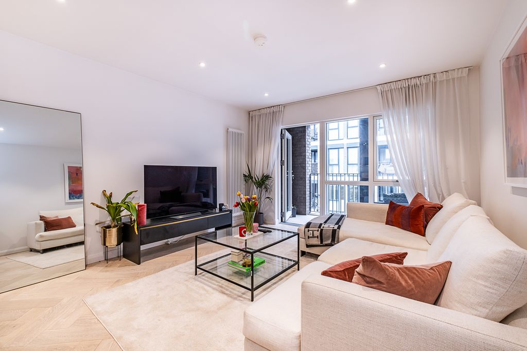 Property photo 2 of 11