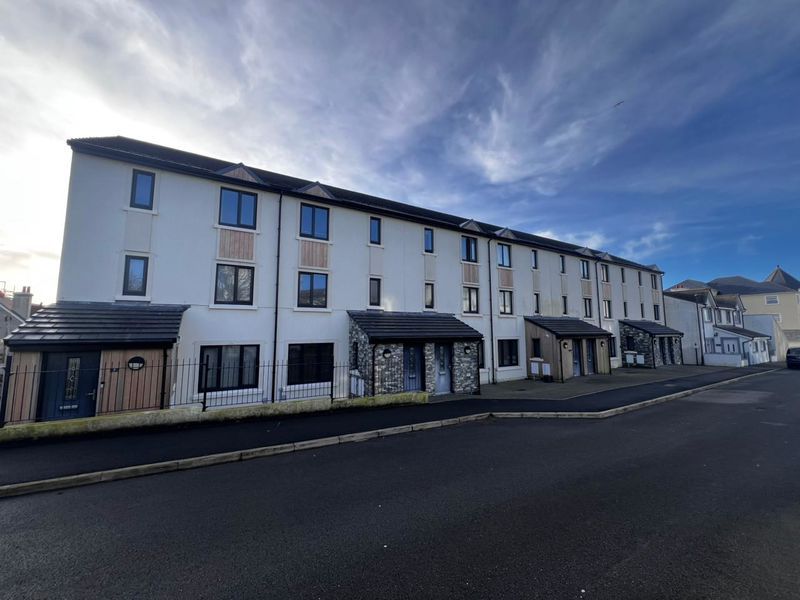 Property photo 1 of 32 Photo 1