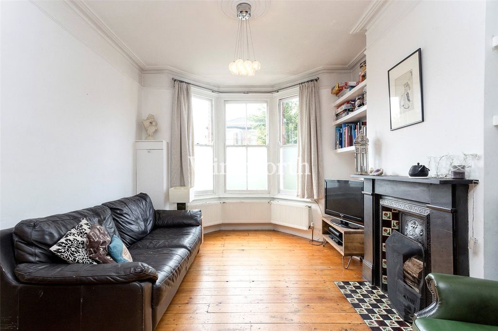 Property photo 2 of 12 Picture No. 03