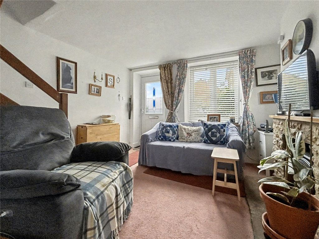 Property photo 2 of 11 Picture No. 18