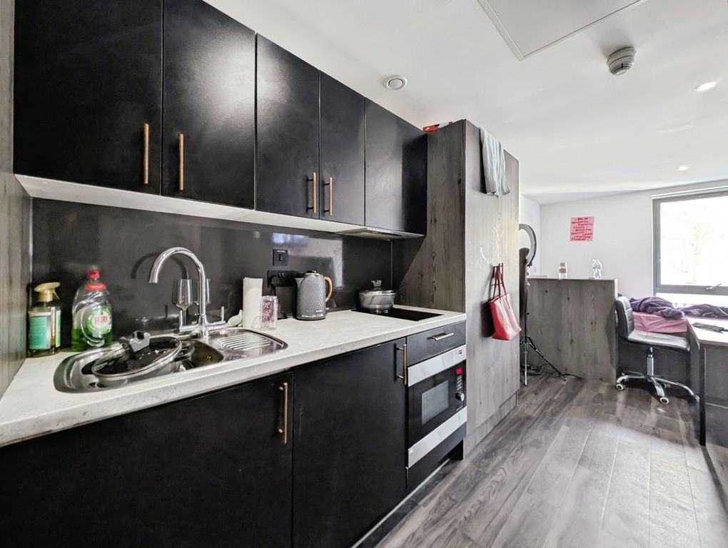 Property photo 2 of 6 Pbox-Img.Jpg