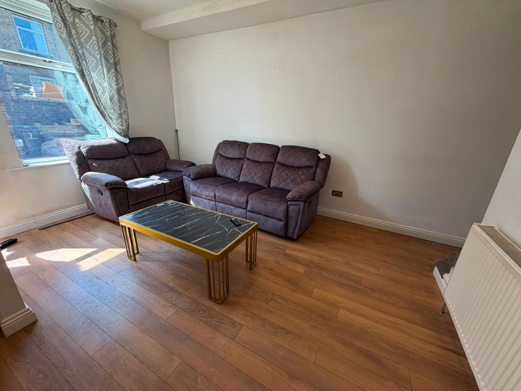 Property photo 3 of 10 Image