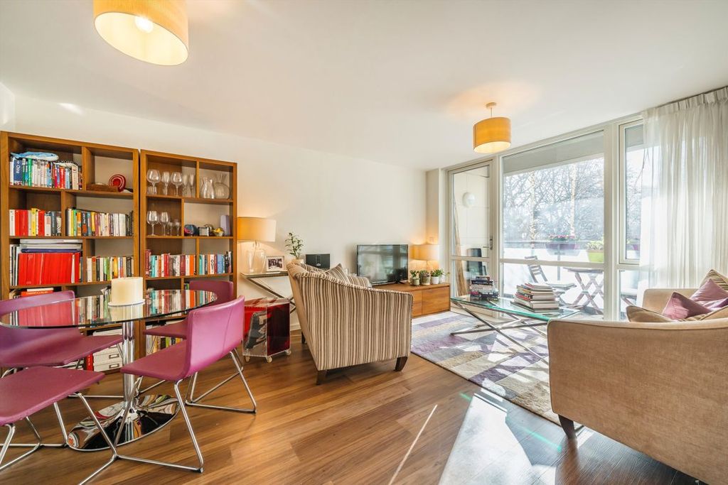 Property photo 2 of 7