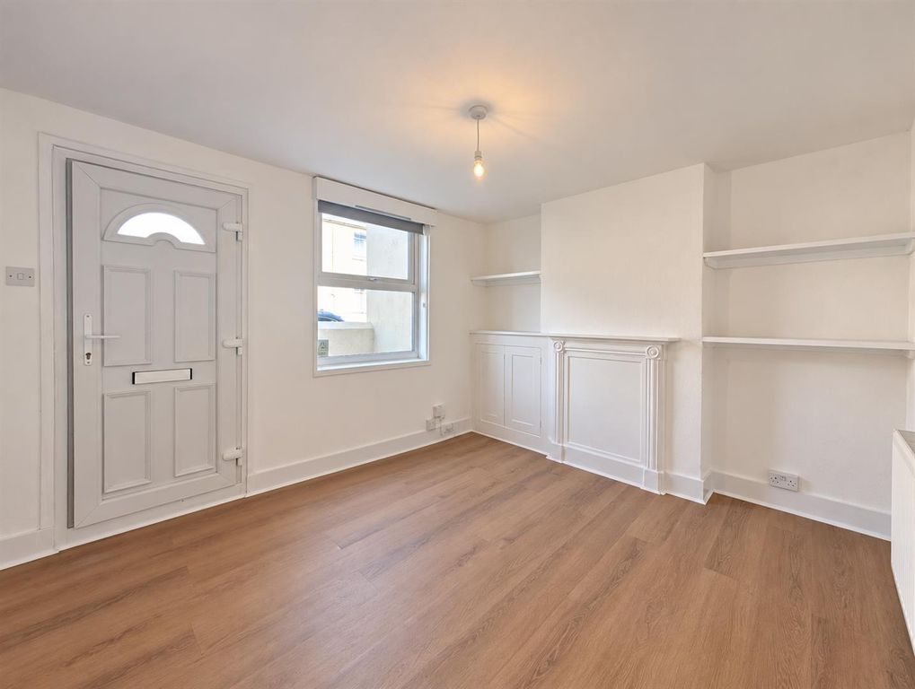 Property photo 1 of 15 1000066480.Png