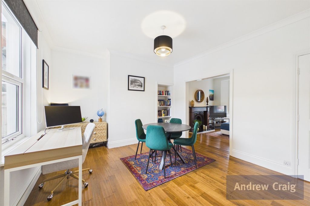 Property photo 3 of 19 Dining Room