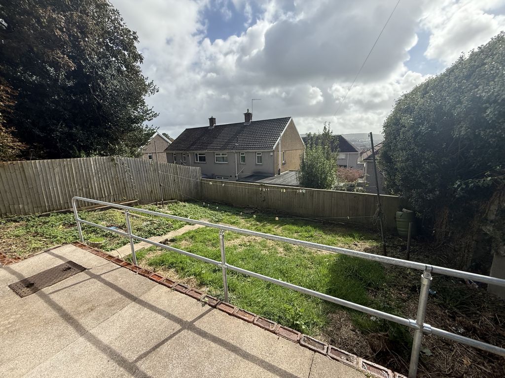 Property photo 2 of 12 Gallery