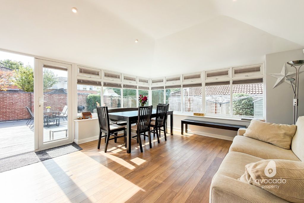 Property photo 2 of 21 4844123