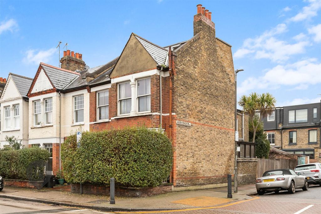 Property photo 1 of 6 External